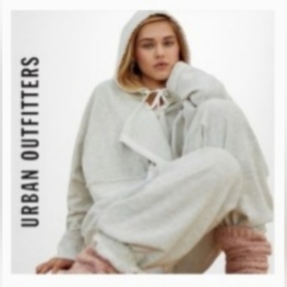 Urban Outfitters Pants - Urban Outfitters Koa Strappy Sweatpant  Size Small ☆NWT☆